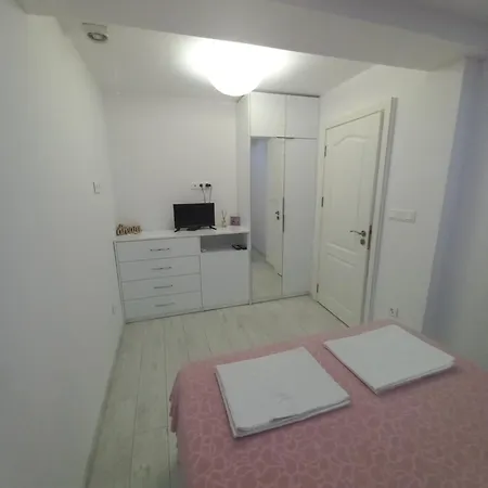 Krisiya In Apartamento Burgas